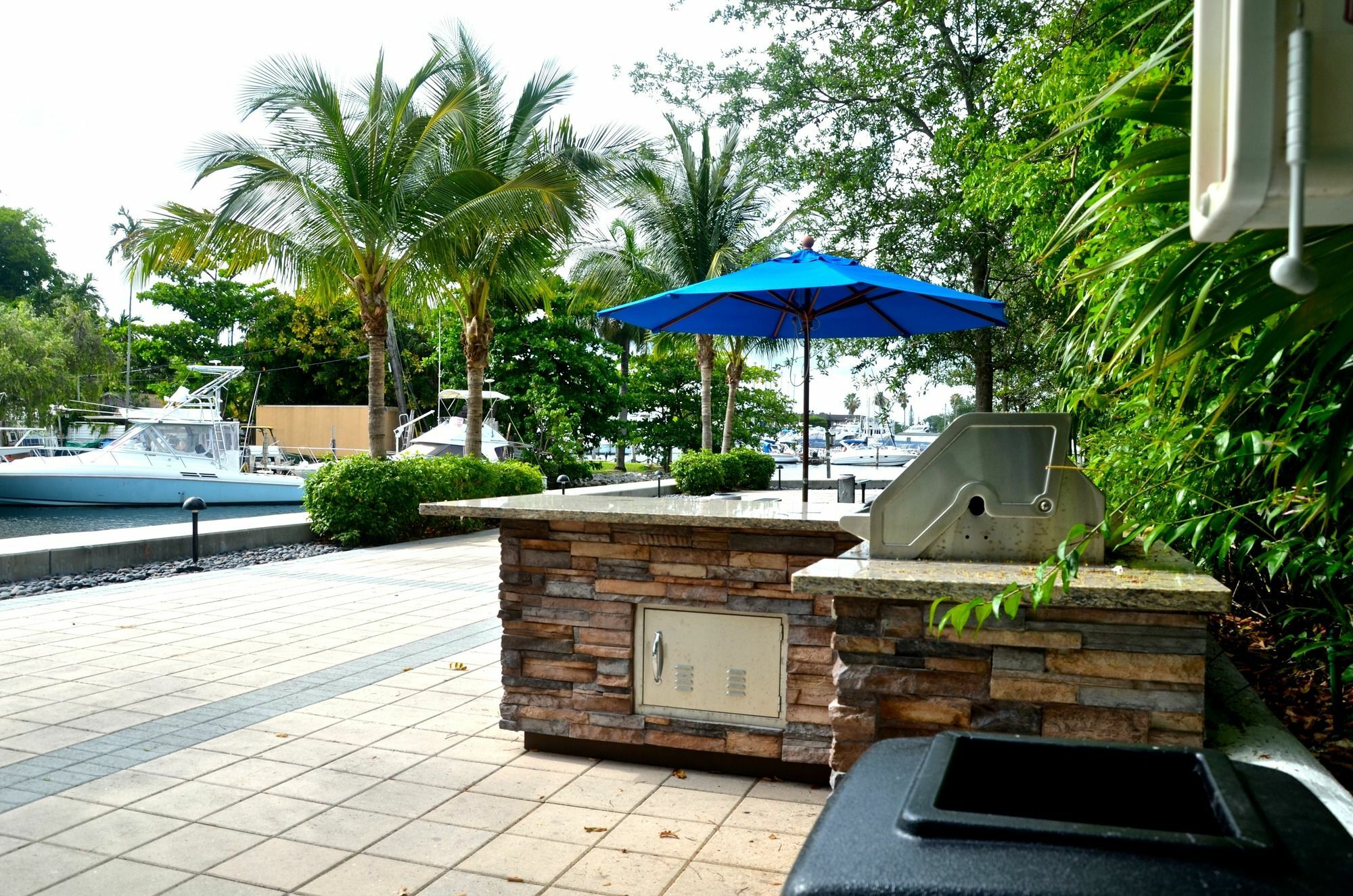 Riviera Luxury Living At River Oaks Marina And Tower 마이애미 외부 사진